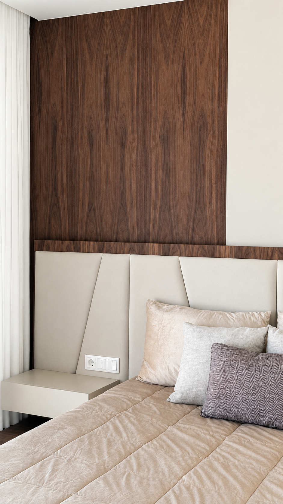 Quarto com cabeceira estofada e painel em madeira de nogueira